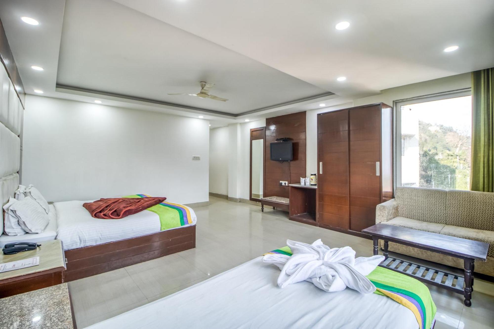 Deep Hotel Mussoorie Exteriér fotografie